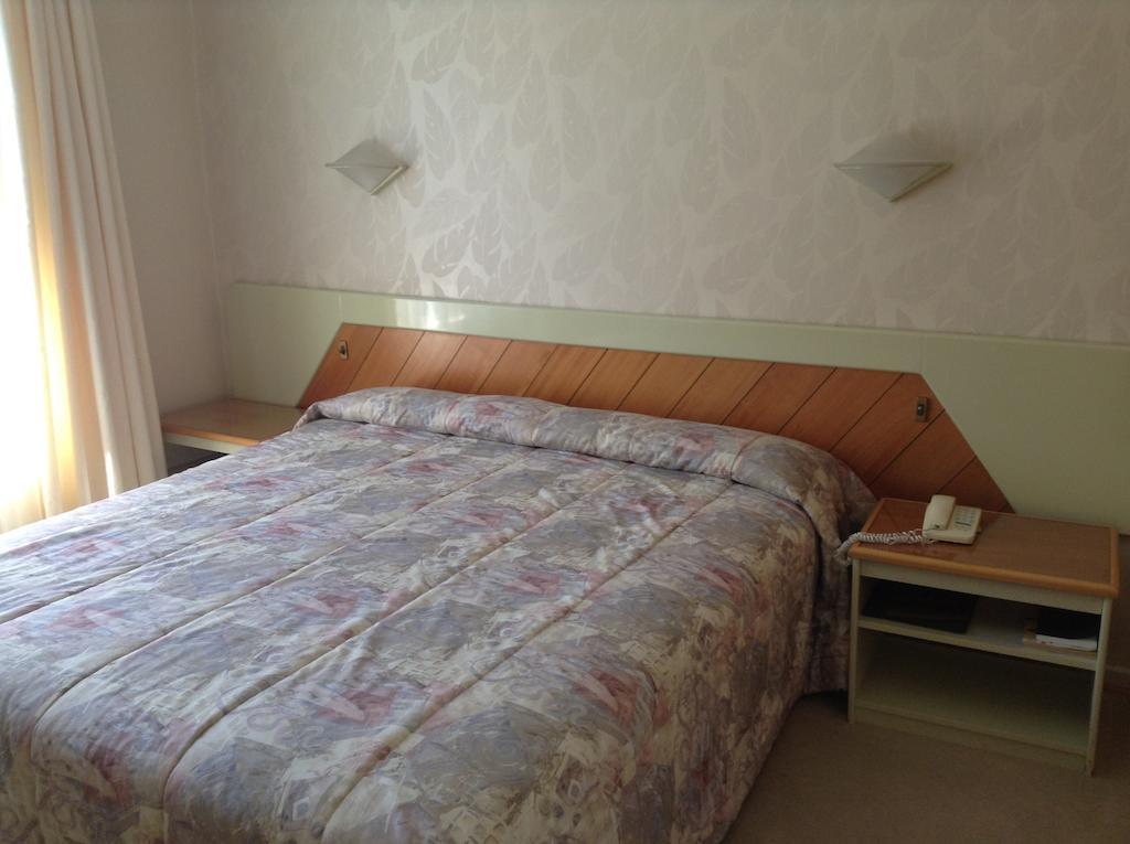 Hotel Terrabella Talca  Habitación foto